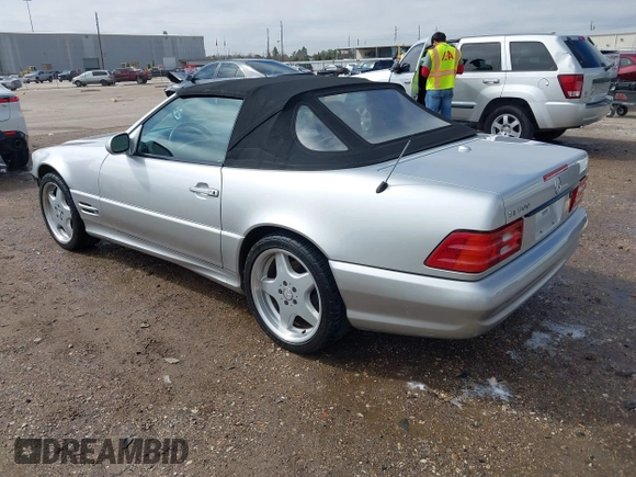 2000 Mercedes-Benz SL with VIN WDBFA68F0YF188738, listed as a IAAI auction lot 41652926 with 61,075 mi miles. Bid and sale history available at carsss.com. Image 3.