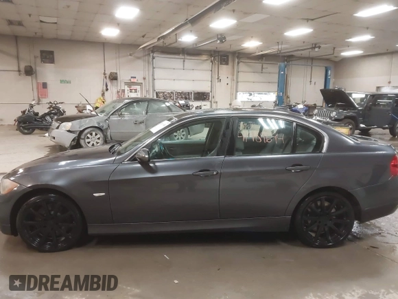 2007 BMW 3 Series 335xi with VIN WBAVD53537A007900, listed as a IAAI auction lot 41489694 with Not Provided miles and . Bid and sale history available at carsss.com. Image 12.