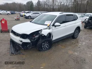 2020 Volkswagen Tiguan SE with VIN 3VV3B7AX2LM055418, listed as a IAAI auction lot 41248422 with Not Provided miles and . Bid and sale history available at DreamBid. Image 17.