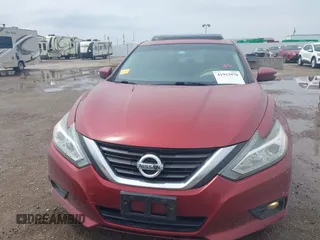 2016 Nissan Altima SR z VIN 1N4AL3AP6GC283950, wystawiony jako IAAI lot #41953970 z przebiegiem 105 721 mil mil oraz . Historia ofert i sprzedaży dostępna na DreamBid. Obrazek 10.