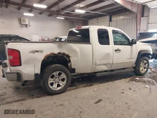 2011 Chevrolet Silverado 1500 LT with VIN 1GCRKSE30BZ217756, listed as a IAAI auction lot 41790864 with 154,363 mi miles. Bid and sale history available at carsss.com. Image 13.