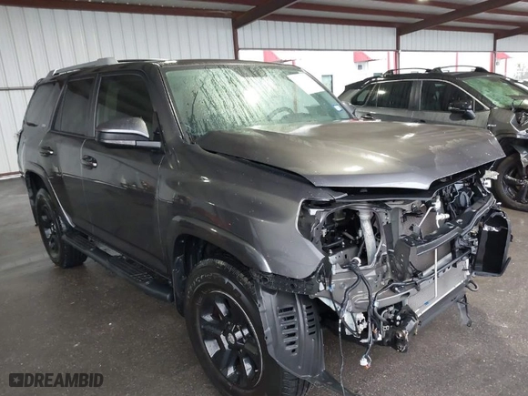 2018 Toyota 4Runner SR5 with VIN JTEZU5JR8J5170306, listed as a IAAI auction lot 41554154 with 63,030 mi miles. Bid and sale history available at carsss.com. Image 1.
