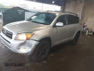 2006 Toyota RAV4 Sport z VIN JTMBD32V366010048, wystawiony jako IAAI lot #42253991 z przebiegiem 271 034 mil mil oraz . Historia ofert i sprzedaży dostępna na DreamBid. Obrazek 17.