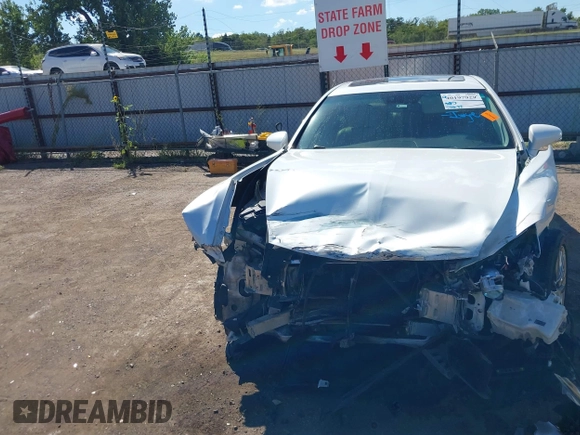 2013 Lexus LS 460 with VIN JTHBL5EF5D5124038, listed as a IAAI auction lot 40197929 with 232,697 mi miles and . Bid and sale history available at DreamBid. Image 13.