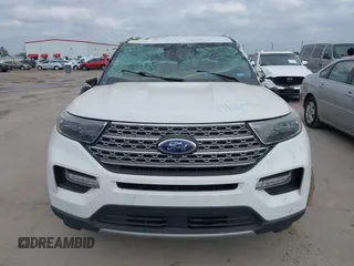 2022 Ford Explorer Limited with VIN 1FMSK7FH3NGA62124, listed as a IAAI auction lot 41534045 with 56,297 mi miles. Bid and sale history available at carsss.com. Image 6.