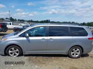 2014 Toyota Sienna LE AAS with VIN 5TDKK3DC4ES511305, listed as a IAAI auction lot 42652770 with 71,808 mi miles and . Bid and sale history available at DreamBid. Image 14.