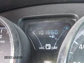 2019 Nissan Versa SV z VIN 3N1CN7AP7KL809443, wystawiony jako IAAI lot #42216308 z przebiegiem 101 860 mil mil oraz . Historia ofert i sprzedaży dostępna na DreamBid. Obrazek 7.
