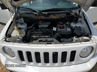 2016 Jeep Patriot Sport z VIN 1C4NJPBA0GD621808, wystawiony jako Copart lot #56292375 z przebiegiem 134 310 mil mil oraz Szkoda całkowita • Salvage title. Historia ofert i sprzedaży dostępna na DreamBid. Obrazek 12.