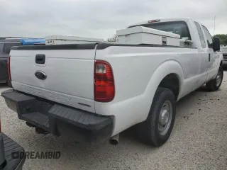 2015 Ford F-250 XLT z VIN 1FT7X2A63FEA35183, wystawiony jako Copart lot #43002515 z przebiegiem 92 324 mil mil oraz Szkoda całkowita • Salvage title. Historia ofert i sprzedaży dostępna na DreamBid. Obrazek 3.