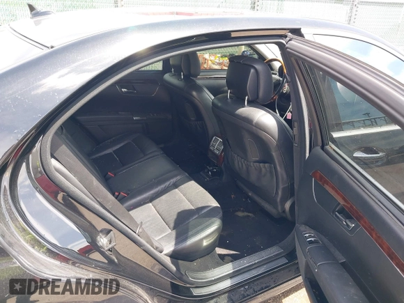 2010 Mercedes-Benz S 550 with VIN WDDNG8GB3AA308918, listed as a IAAI auction lot 42087311 with 135,878 mi miles and . Bid and sale history available at DreamBid. Image 8.