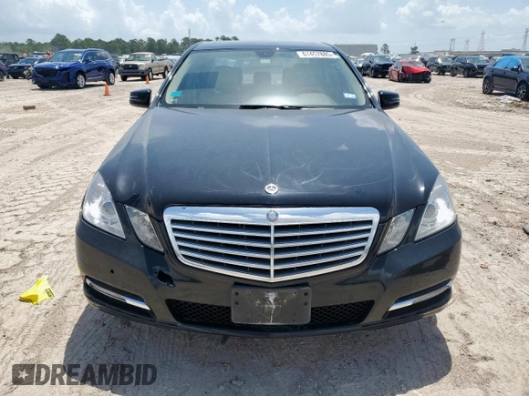 2012 Mercedes-Benz E 350 Luxury with VIN WDDHF5KB0CA642851, listed as a Copart auction lot 61457885 with 117,036 mi miles and Salvage title. Bid and sale history available at DreamBid. Image 5.