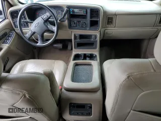 2005 Chevrolet Suburban Z71 with VIN 3GNFK16ZX5G111116, listed as a Copart auction lot 48506385 with 302,617 mi miles and Salvage title. Bid and sale history available at DreamBid. Image 8.