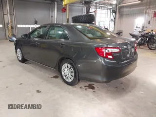 2013 Toyota Camry L with VIN 4T4BF1FK2DR286536, listed as a IAAI auction lot 41974133 with 122,064 mi miles. Bid and sale history available at carsss.com. Image 3.