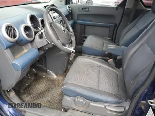 2003 Honda Element EX z VIN 5J6YH28543L051389, wystawiony jako Copart lot #69456634 z przebiegiem 314 147 mil mil oraz Czysty tytuł • Clean title. Historia ofert i sprzedaży dostępna na DreamBid. Obrazek 7.