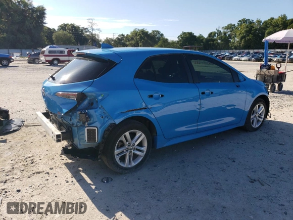 2021 Toyota Corolla Hatchback SE with VIN JTND4MBE5M3135173, listed as a Copart auction lot 60318104 with 55,308 mi miles and Salvage Title. Bid and sale history available at carsss.com. Image 3.