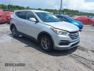 2017 Hyundai Santa Fe 2.4L z VIN 5XYZT3LBXHG470992, wystawiony jako IAAI lot #42430848 z przebiegiem 153 789 mil mil oraz . Historia ofert i sprzedaży dostępna na DreamBid. Obrazek 1.