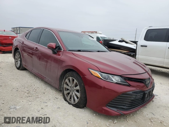 2020 Toyota Camry LE with VIN 4T1C11AK1LU938758, listed as a Copart auction lot 46082875 with 82,297 mi miles and Clean Title. Bid and sale history available at carsss.com. Image 4.