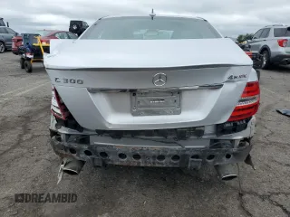 2013 Mercedes-Benz C 300 Sport z VIN WDDGF8AB9DR283386, wystawiony jako Copart lot #58867615 z przebiegiem 117 572 mil mil oraz Szkoda całkowita • Salvage title. Historia ofert i sprzedaży dostępna na DreamBid. Obrazek 6.