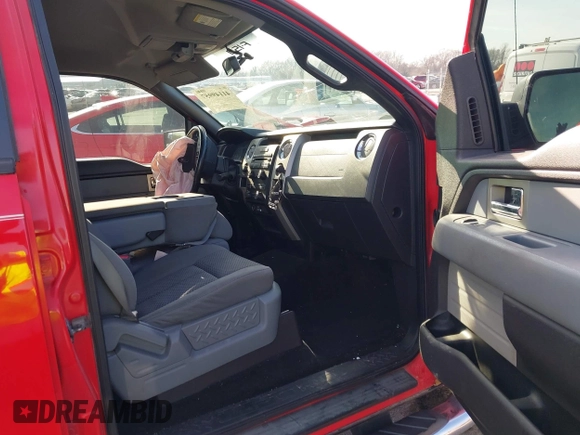2011 Ford F-150 XL z VIN 1FTFW1EF3BKD03745, wystawiony jako IAAI lot #41149957 z przebiegiem 221 025 mil mil oraz . Historia ofert i sprzedaży dostępna na DreamBid. Obrazek 5.