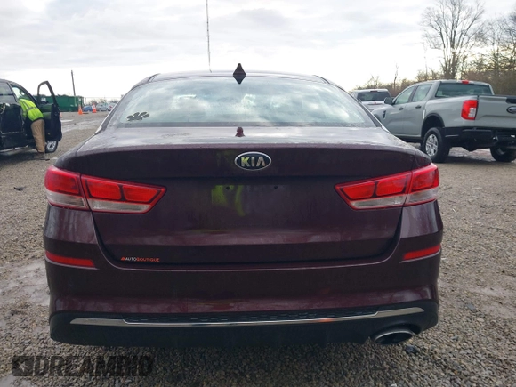 2020 Kia Optima LX z VIN 5XXGT4L33LG383504, wystawiony jako IAAI lot #41644910 z przebiegiem 70 227 mil mil oraz . Historia ofert i sprzedaży dostępna na DreamBid. Obrazek 16.