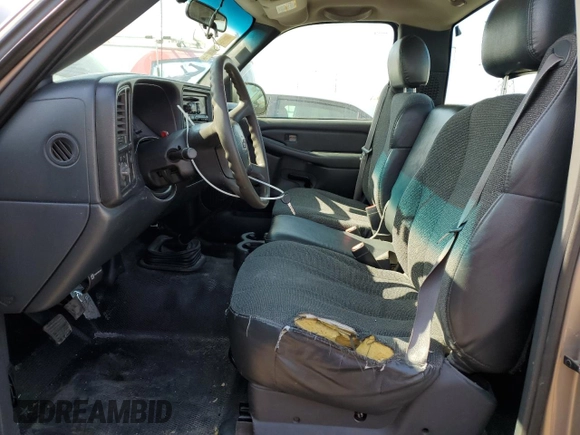 2002 Chevrolet Silverado 1500 with VIN 1GCEC14W52Z198932, listed as a Copart auction lot 51978105 with 188,211 mi miles and Salvage Title. Bid and sale history available at carsss.com. Image 7.