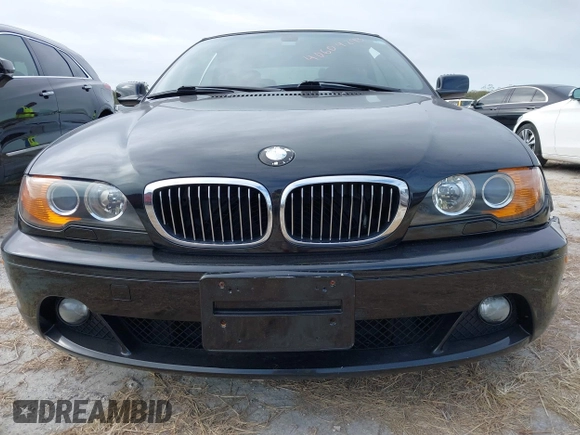 2004 BMW 3 Series 325Ci with VIN WBABW33414PL25483, listed as a IAAI auction lot 40604293 with 1 mi miles. Bid and sale history available at carsss.com. Image 6.