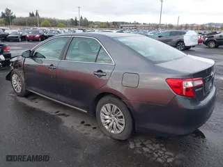 2013 Toyota Camry Hybrid LE with VIN 4T1BD1FK5DU083849, listed as a IAAI auction lot 40916318 with 204,058 mi miles. Bid and sale history available at carsss.com. Image 3.