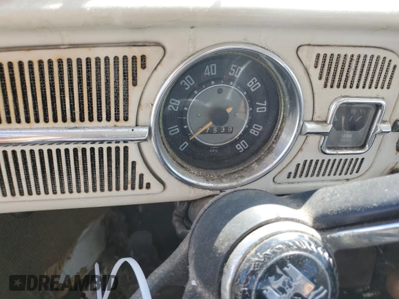 1967 Volkswagen Beetle with VIN 117164209, listed as a Copart auction lot 61490405 with 47,538 mi miles and Clean title. Bid and sale history available at DreamBid. Image 9.