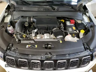 2024 Jeep Compass Latitude Lux with VIN 3C4NJDFNXRT151120, listed as a Copart auction lot 48513695 with 18,694 mi miles and Clean title. Bid and sale history available at DreamBid. Image 12.