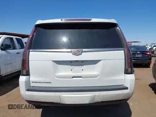 2016 Cadillac Escalade Luxury Collection z VIN 1GYS3BKJ2GR427147, wystawiony jako IAAI lot #41863121 z przebiegiem 104 459 mil mil oraz . Historia ofert i sprzedaży dostępna na DreamBid. Obrazek 16.