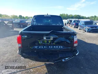 2023 Toyota Tacoma SR5 z VIN 3TYAZ5CN5PT036387, wystawiony jako IAAI lot #42077284 z przebiegiem 34 568 mil mil oraz . Historia ofert i sprzedaży dostępna na DreamBid. Obrazek 16.
