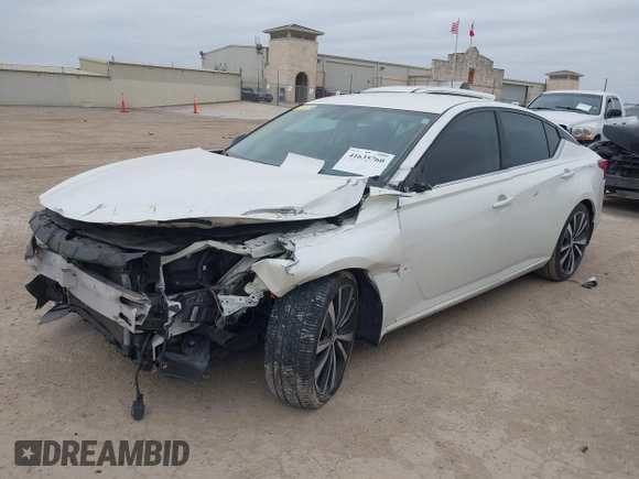 2019 Nissan Altima 2.5 SR with VIN 1N4BL4CV8KC135636, listed as a IAAI auction lot 41635760 with 60,087 mi miles. Bid and sale history available at carsss.com. Image 18.