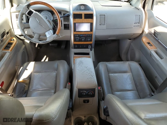 2008 Chrysler Aspen Limited with VIN 1A8HX58N68F114551, listed as a Copart auction lot 43983425 with 145,013 mi miles and Salvage Title. Bid and sale history available at carsss.com. Image 8.