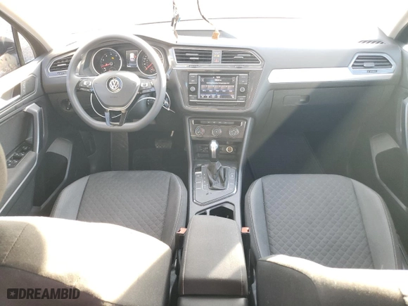 2021 Volkswagen Tiguan S with VIN 3VV1B7AX5MM044258, listed as a Copart auction lot 83335654 with 26,038 mi miles and Salvage Title. Bid and sale history available at carsss.com. Image 8.