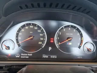 2013 BMW M6 с VIN WBSLZ9C59DDZ77823, выставлен на аукционе Copart как лот 62354225 с пробегом 74 704 миль миль и Списание • Salvage title. История ставок и продаж доступна на DreamBid. Изображение 9.