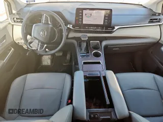2023 Toyota Sienna XLE with VIN 5TDYRKEC2PS179981, listed as a Copart auction lot 60883685 with 33,099 mi miles and Salvage title. Bid and sale history available at DreamBid. Image 8.