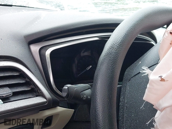 2020 Ford Fusion SE z VIN 3FA6P0LU2LR219671, wystawiony jako IAAI lot #41996821 z przebiegiem Nie podano mil oraz . Historia ofert i sprzedaży dostępna na DreamBid. Obrazek 7.