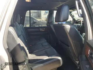 2015 Lincoln Navigator z VIN 5LMJJ3HT9FEJ02435, wystawiony jako Copart lot #49394715 z przebiegiem 117 734 mil mil oraz Czysty tytuł • Clean title. Historia ofert i sprzedaży dostępna na DreamBid. Obrazek 11.