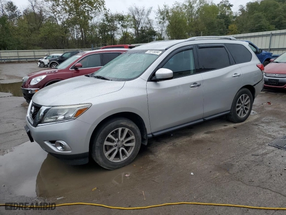 2015 Nissan Pathfinder Platinum with VIN 5N1AR2MM8FC712066, listed as a Copart auction lot 73313034 with 131,496 mi miles and Salvage Title. Bid and sale history available at carsss.com. Image 1.