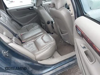 2005 Volvo XC70 with VIN YV1SZ592X51200928, listed as a IAAI auction lot 41505570 with 212,535 mi miles and . Bid and sale history available at DreamBid. Image 8.