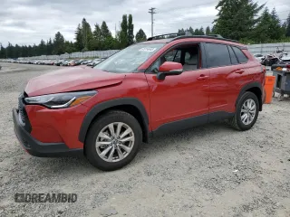 2024 Toyota Corolla Cross LE с VIN 7MUBAABG2RV120226, выставлен на аукционе Copart как лот 61014645 с пробегом 2 842 миль миль и Списание • Salvage title. История ставок и продаж доступна на DreamBid. Изображение 1.