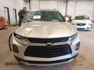 2019 Chevrolet Blazer z VIN 3GNKBHRS0KS667854, wystawiony jako IAAI lot #41964444 z przebiegiem 55 041 mil mil oraz . Historia ofert i sprzedaży dostępna na DreamBid. Obrazek 12.