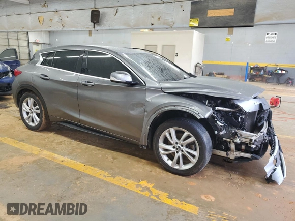 2018 Infiniti QX30 Luxury z VIN SJKCH5CPXJA041787, wystawiony jako Copart lot #85062864 z przebiegiem 70 746 mil mil oraz Szkoda całkowita • Salvage title. Historia ofert i sprzedaży dostępna na DreamBid. Obrazek 4.