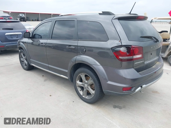 2017 Dodge Journey Crossroad Plus with VIN 3C4PDCGBXHT534777, listed as a IAAI auction lot 42052453 with 204,030 mi miles. Bid and sale history available at carsss.com. Image 3.