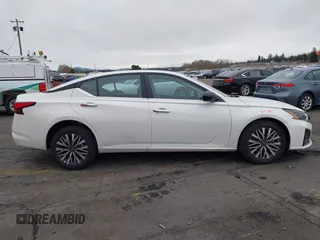 2025 Nissan Altima SV with VIN 1N4BL4DW2SN356659, listed as a IAAI auction lot 41644273 with 1,790 mi miles and . Bid and sale history available at DreamBid. Image 14.