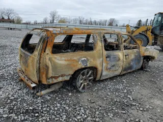 2011 GMC Yukon XL Denali z VIN 1GKS2MEFXBR178928, wystawiony jako Copart lot #53447055 z przebiegiem Nie podano mil oraz Szkody całkowita. Historia ofert i sprzedaży dostępna na DreamBid. Obrazek 3.
