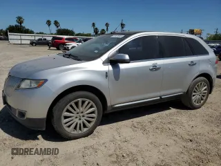 2013 Lincoln MKX with VIN 2LMDJ6JK0DBL31828, listed as a Copart auction lot 51523865 with 60,196 mi miles and Salvage Title. Bid and sale history available at carsss.com. Image 1.