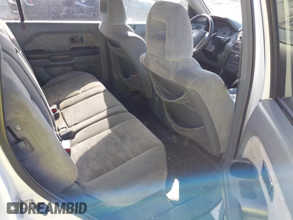 2005 Honda Pilot EX with VIN 2HKYF18485H517538, listed as a IAAI auction lot 41959922 with 332,963 mi miles. Bid and sale history available at carsss.com. Image 8.