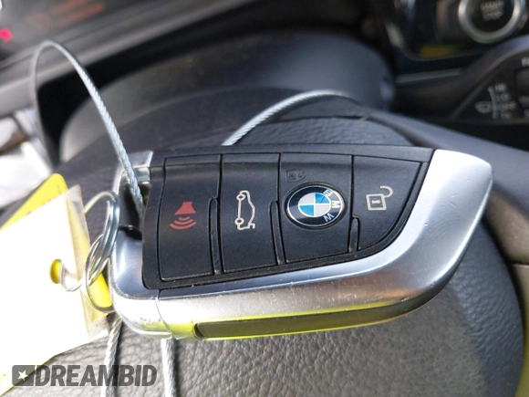 2016 BMW X5 xDrive40e with VIN 5UXKT0C51G0S76171, listed as a IAAI auction lot 41586244 with 85,517 mi miles and . Bid and sale history available at DreamBid. Image 11.