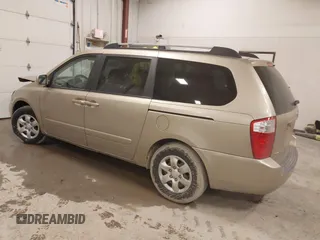 2007 Kia Sedona EX with VIN KNDMB233576160010, listed as a IAAI auction lot 41666497 with 206,834 mi miles. Bid and sale history available at carsss.com. Image 3.